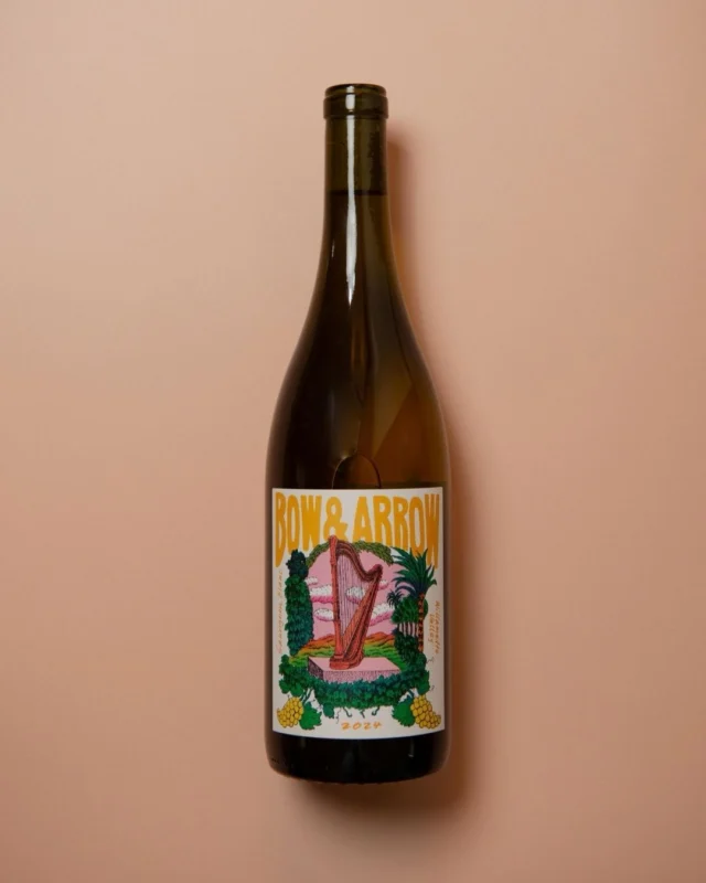 Friday Feature is getting a refresh. ✨

Every Friday, we’ll be sharing a bottle we love and getting to know a little more about the person behind it.

First up: 2024 Bow & Arrow Willamette Valley Sauvignon Blanc.

Our friends at @secondbottlewine introduced us to Bow & Arrow, and we were immediately intrigued by a different perspective on Oregon wine.

Oregon is so often viewed through a Burgundian lens, with Pinot Noir and Chardonnay at the center of the conversation. Bow & Arrow looks instead to the Loire Valley for inspiration, and this Sauvignon Blanc was our introduction to that point of view.

Fresh, vibrant, and incredibly drinkable, it made us want to know more about the person behind the bottle.

Swipe to meet Scott Frank. →

📸: @amber.breitenberg 

Meet Scott Frank, founder and winemaker at Bow & Arrow.

Scott’s approach to Oregon wine starts with a pretty compelling question: what if the Willamette Valley looked to the Loire rather than Burgundy for inspiration?

That idea has helped shape Bow & Arrow from the beginning. Scott explores varieties including Sauvignon Blanc, Melon, Gamay, and Cabernet Franc, making wines that feel distinctly Oregon without following the region’s more familiar playbook.

That’s what caught our attention. Not just a great bottle of Sauvignon Blanc, but a winemaker with a different perspective on what Oregon wine can look like.

We’ve been fans from afar ever since.

Thanks, Scott, for sharing a photo with us and letting us tell a little bit of the Bow & Arrow story. We couldn’t think of a better place to start our new Friday Feature. 🍷

#FridayFeature #InGoodCoWines @bowampersandarrow 
📸: @rossmaloof